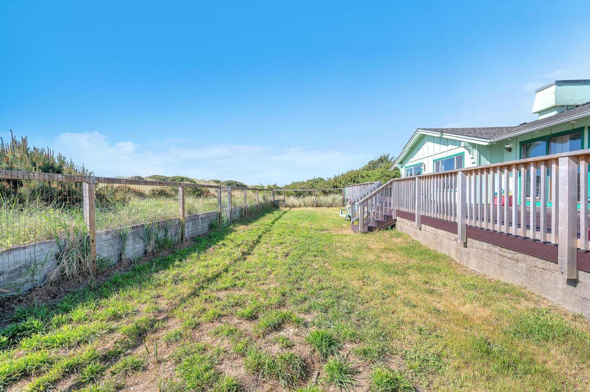 The Green House Waldport Exterior photo